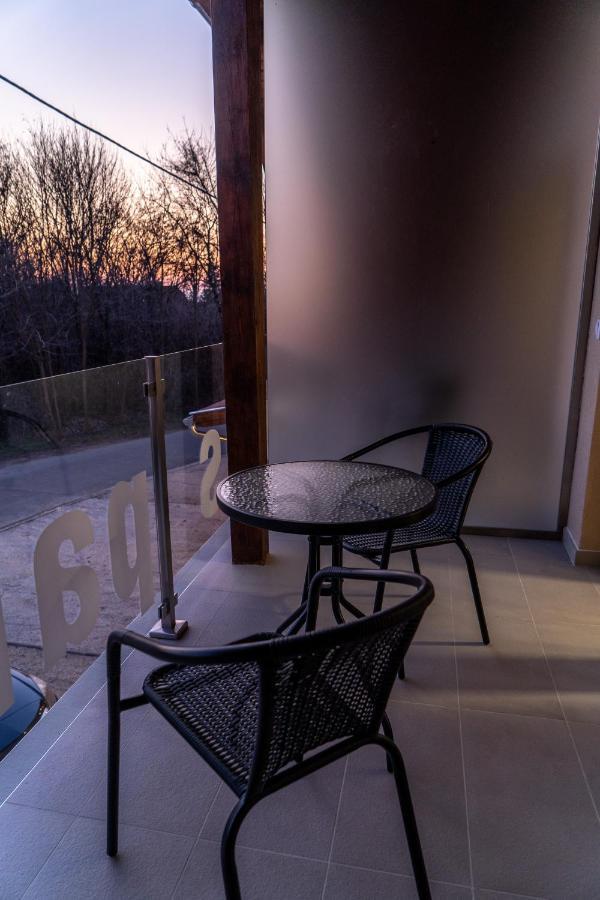 Bed and Breakfast Rozsa Etterem & Panzio Pécs Exterior foto